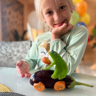 "Огородные овощ-траки:Лада-седан- БАКЛАЖАН" .