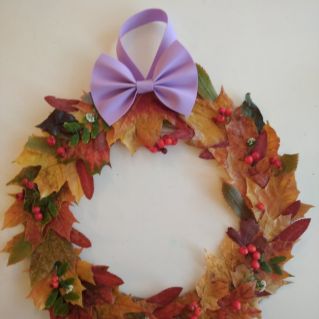 Веночек из листьев