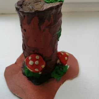 Пенёк с грибами.