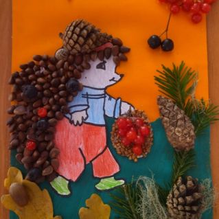 Ежик в осеннем лесу