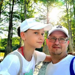 Папина дочка!