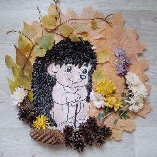 Ёжик осенью