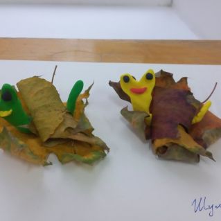 Две подружки