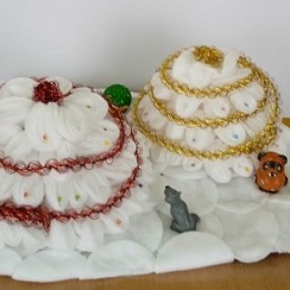 "В лесу родились Ёлочка" номинация: "Необычная ёлка" (материал: ватные диски)