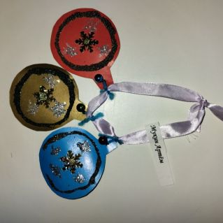 "Игрушки на ёлочку"