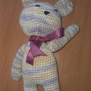 Вязанный зайчик