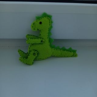 "Динозаврик" ёлочная игрушка, шитьё из фетра