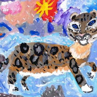 Снежный барс гуляет