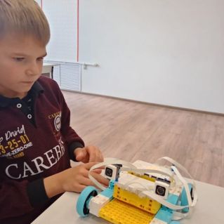 "Машина будущего"