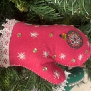 Рукавица деда Мороза