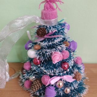 В лесу родилась ёлочка.