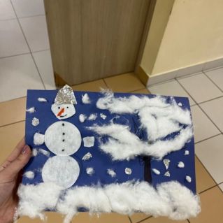 Весёлый снеговик