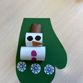 «Снеговик на рукавичке»