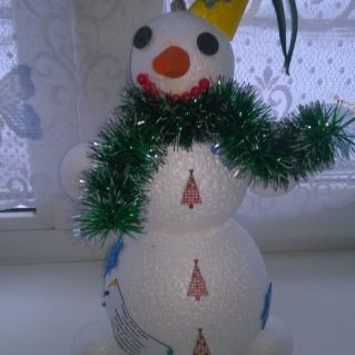 Весёлый снеговик