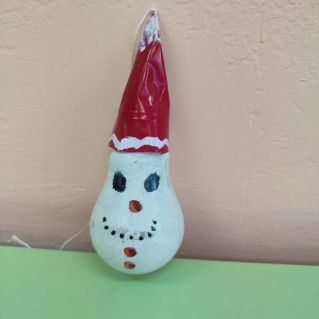 Веселый снеговик