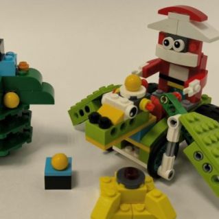 Новый год к нам мчится