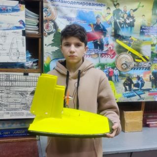 Радиоуправляемая модель "Аэроглиссер"