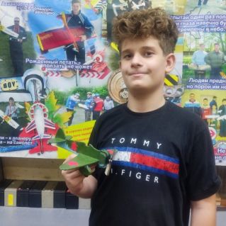 Модель самолета УТ-1