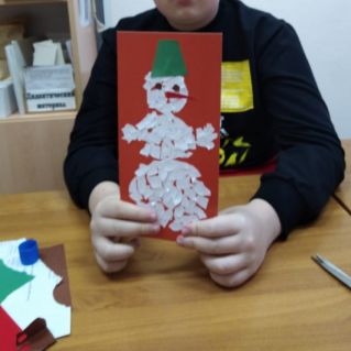 Весёлый снеговик