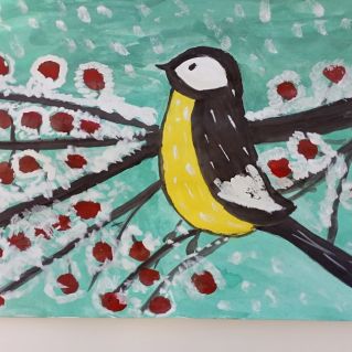 Сеница на дереве