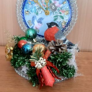 "Новогодний снегирь"