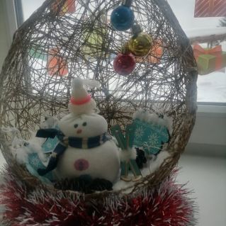 "Снеговик - лыжник"