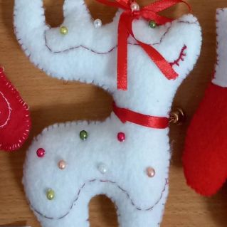 Новогодний олень.