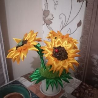 Подсолнухи моей семье