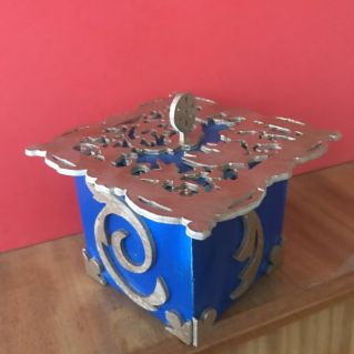 "Прорезная шкатулка"