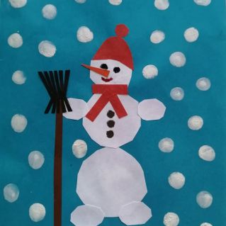 Веселый снеговик