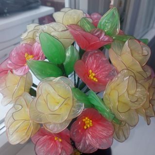 Цветы из целлофана