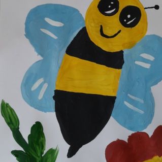 Веселая пчела