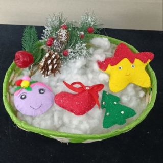 "Елочные игрушки"