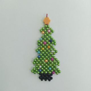 Ёлочка из бусин