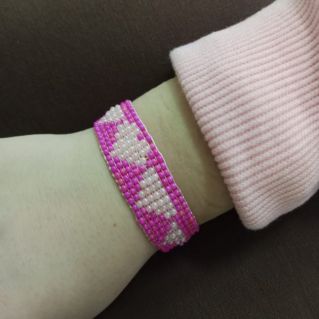 Браслет из бисера "Сердце"