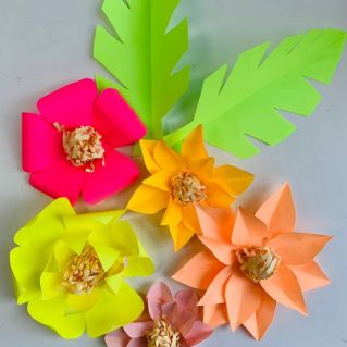 "Цветочное настроение", техника "Объемные цветы из бумаги"