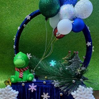 Новый год уже летит