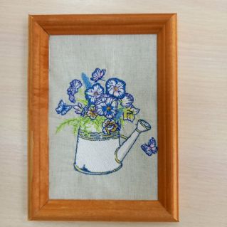 "Цветы в лейке" (машинная вышивка)