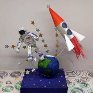 В открытом космосе