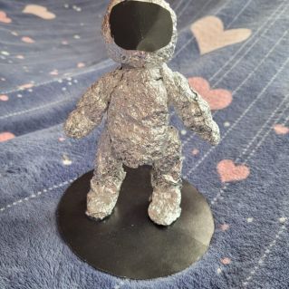 "Космонавт"