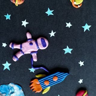 "В отрытом космосе"