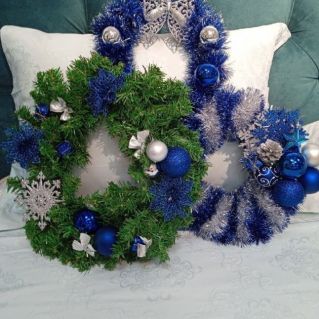 "Рождественские венки"