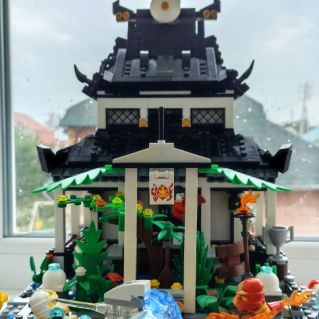 Здание в Японском стиле