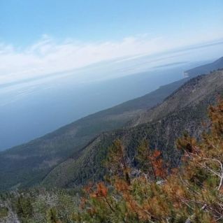 "Суровая и прекрасная" (озеро Байкал)