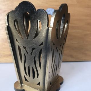 "Прорезная ваза"