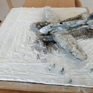 Диарама, посвященная подвигу советского летчика Девятаева