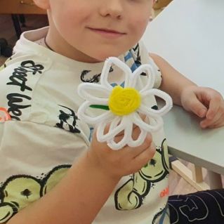 Поделка из синельной проволоки ,,"Нежная  ромашка "