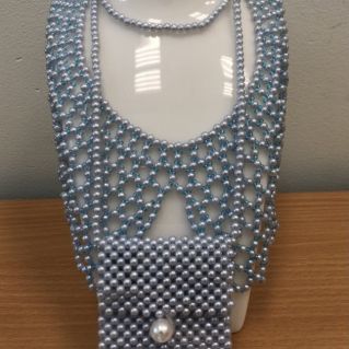 Воротник и сумочка из бусин