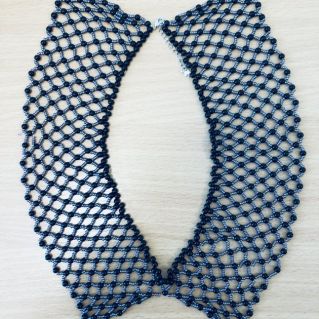 Воротник из бусин и бисера