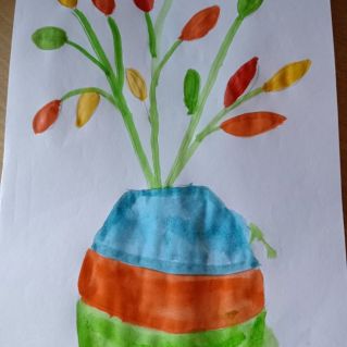 Ваза с осенними листьями